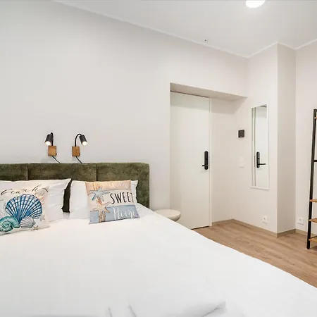 Airport-bus - 13 North - 8 Apartment Tallinn