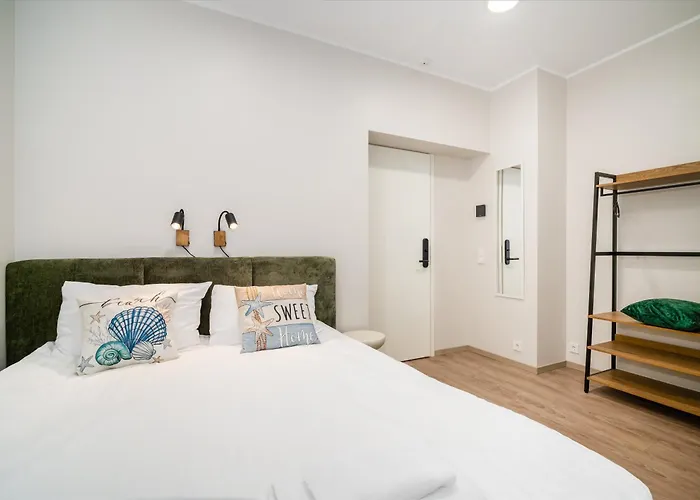 Airport-bus - 13 North - 8 Apartament Tallin