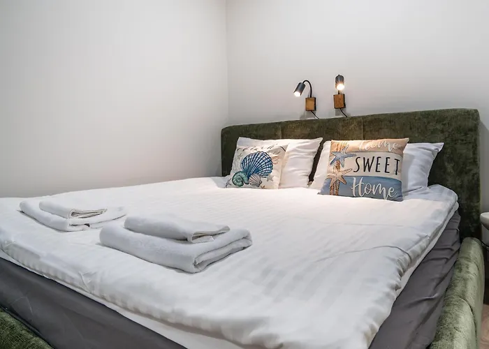 Airport-bus - 13 North - 8 * Reval