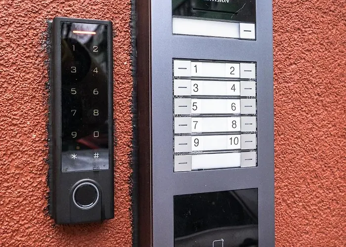 Airport-bus - 13 North - 8 Apartament Tallin