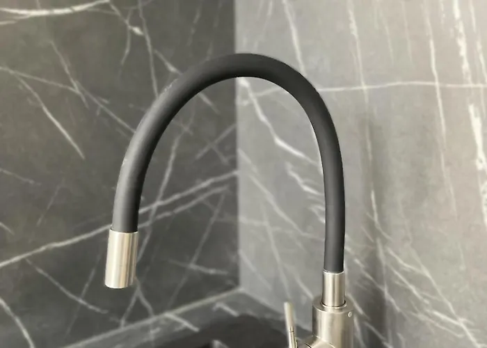 Apartament Airport-bus - 13 North - 8 *